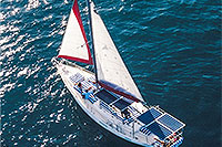 44 Yacht Charter