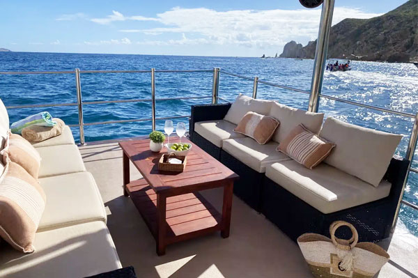 Deck in a catamaran