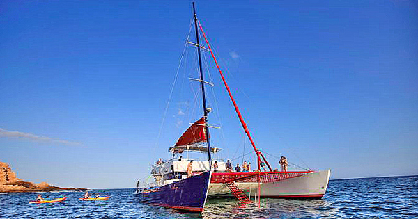 catamaran sailing los cabos