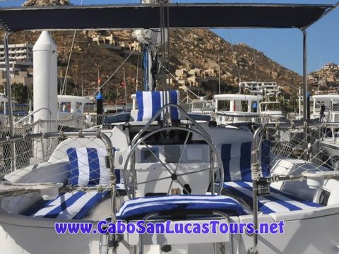 33-feet Sailing Catamaran Cabo